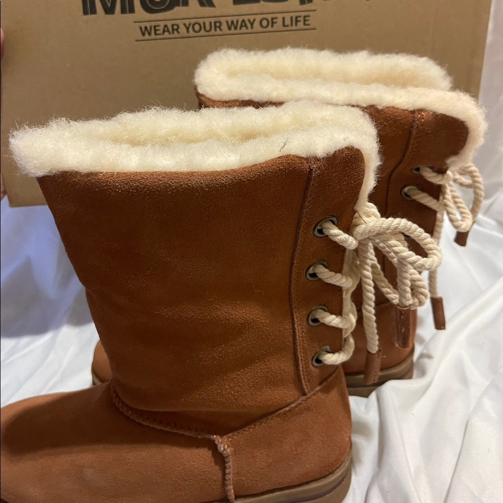 New Women’s MUK LUKS Women's Ziggy Rodeo Boots